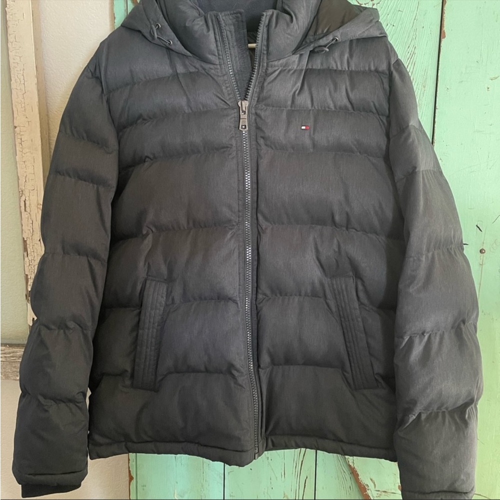 Tommy Hilfiger Down Puffer Jacket- Size XL